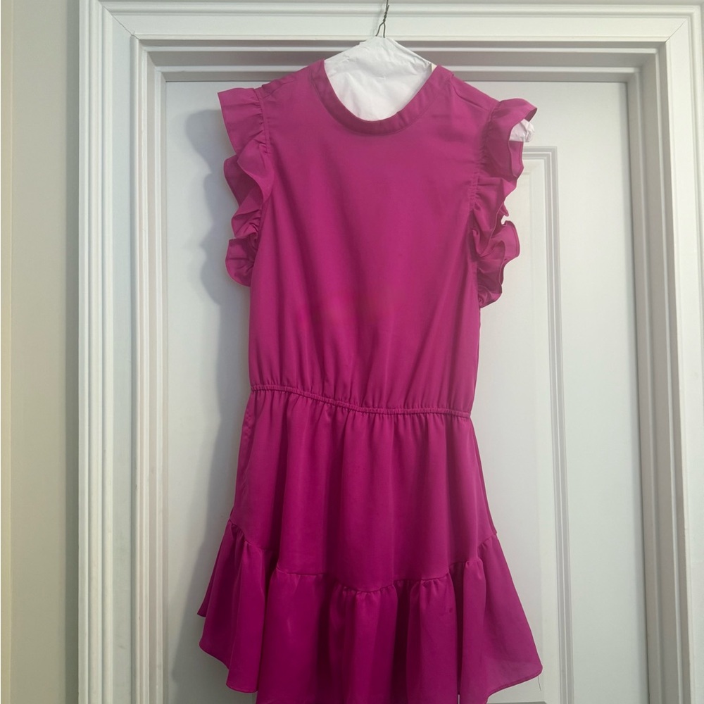 Fuchsia Ruffle sleeve size large the impeccable pig is